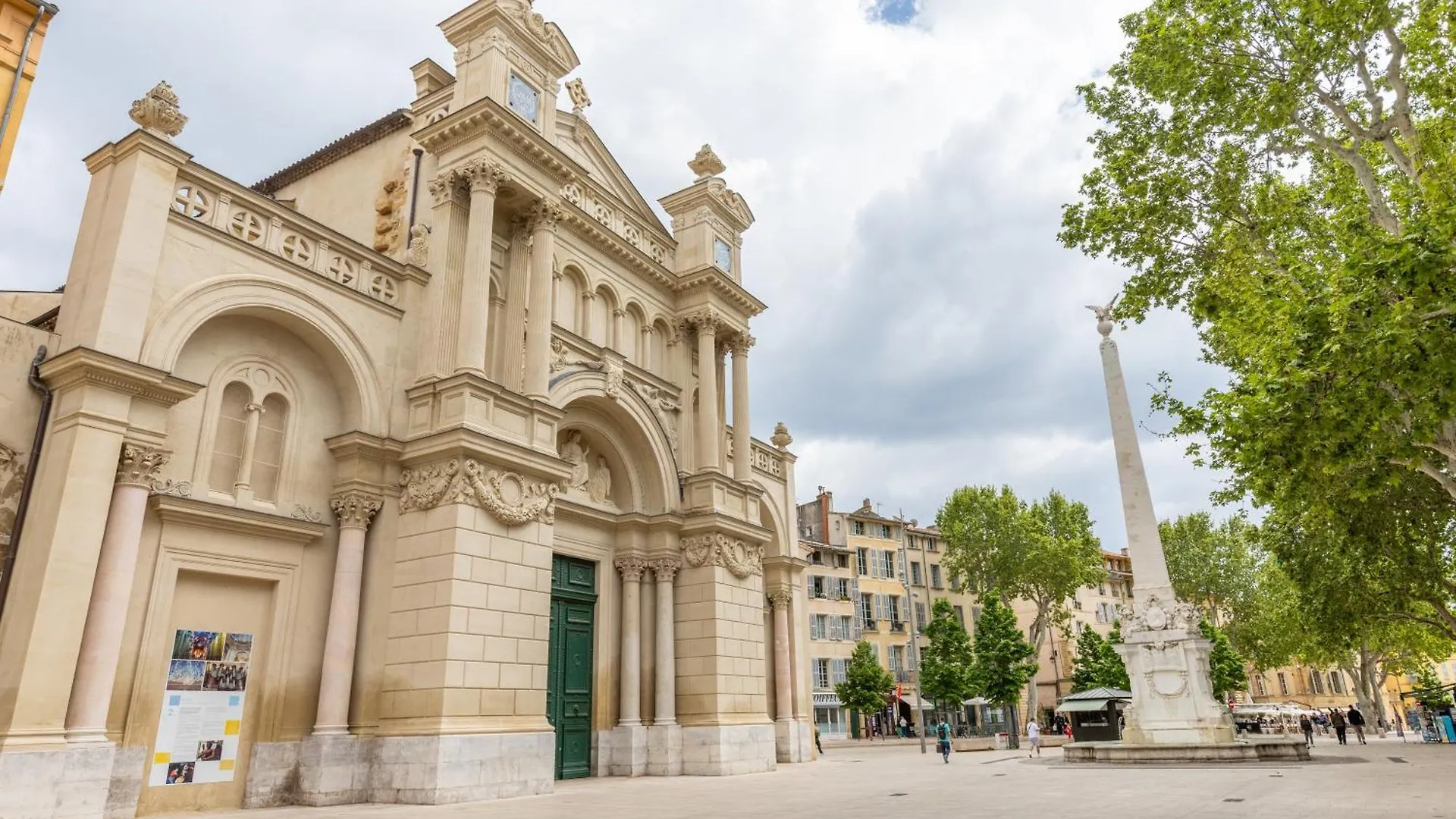 Appartement Le Cezanne - Studio Hypercentre - Wifi - Train Station Aix-en-Provence France